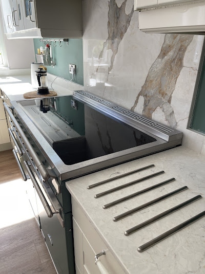 calacatta oro quartz